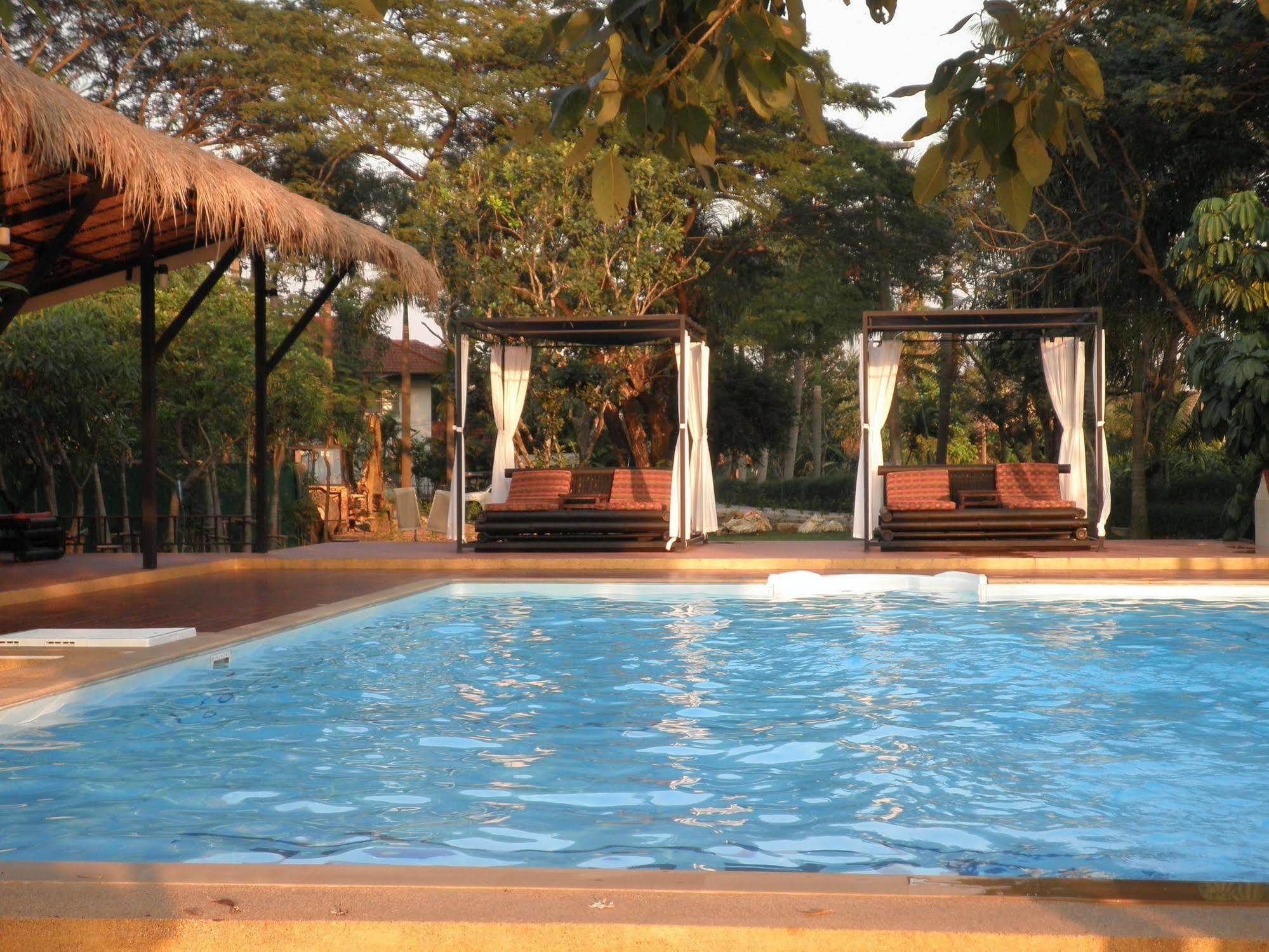 Ingnatee Resort Pathum Thani Exterior foto